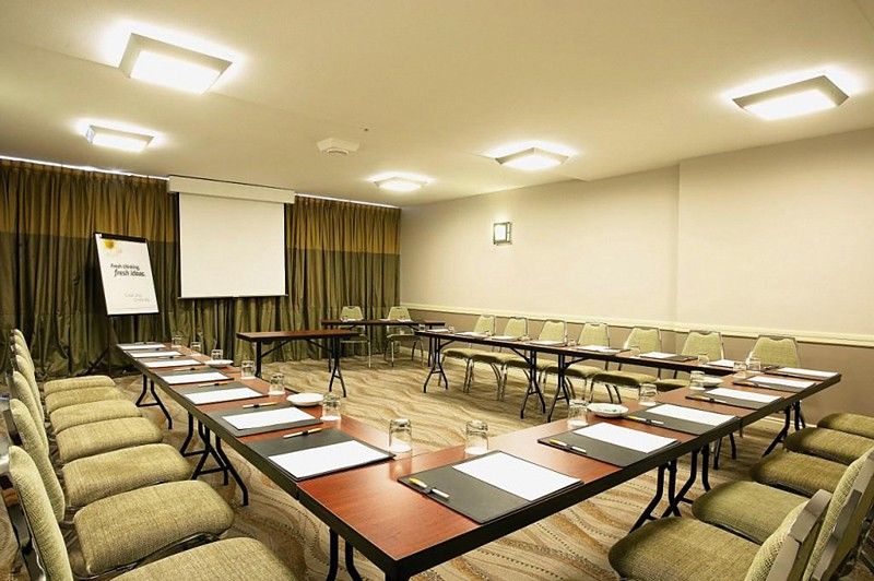 Garden Court Nelson Mandela Boulevard 3*